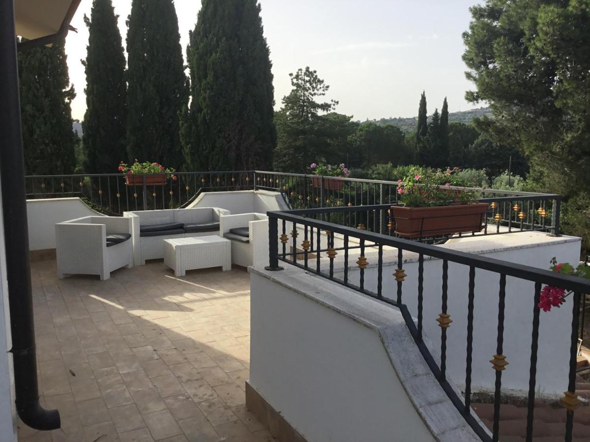 Villa Niscima Caltanissetta Buitenkant foto